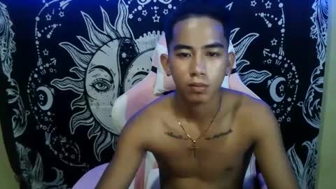 Snapshot of urhot_joshxx chatting on 03/12/25, 02:12 Josh online show from 03/12/25, 02:12