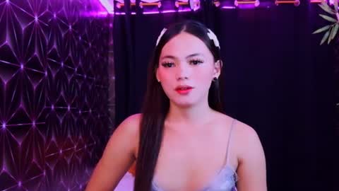 Snapshot of urhot_maxine chatting on 07/20/26, 12:47 urhot_maxine online show from 07/20/26, 12:47