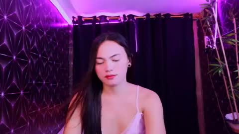Snapshot of urhot_maxine chatting on 07/21/26, 01:08 urhot_maxine online show from 07/21/26, 01:08