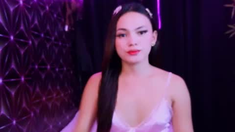 Snapshot of urhot_maxine chatting on 07/22/26, 08:17 urhot_maxine online show from 07/22/26, 08:17