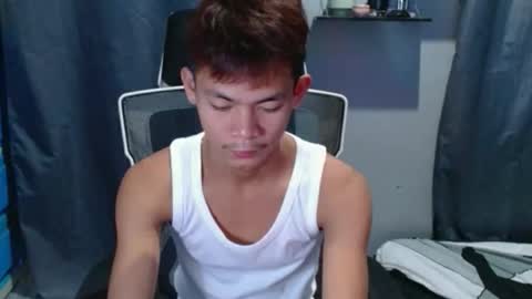 Snapshot of urhotpinoy_izaac chatting on 03/22/26, 12:30 simeon ulok online show from 03/22/26, 12:30