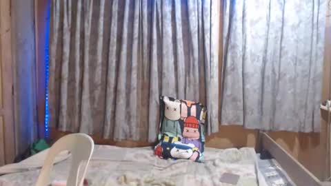 Snapshot of urhottie_bella chatting on 02/06/25, 05:30 urhottie_bella online show from 02/06/25, 05:30