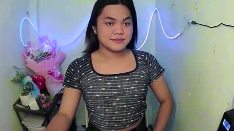 Snapshot of urhottie_bella chatting on 09/09/25, 12:26 urhottie_bella online show from 09/09/25, 12:26