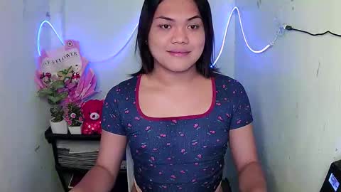 Snapshot of urhottie_bella chatting on 09/14/25, 02:49 urhottie_bella online show from 09/14/25, 02:49