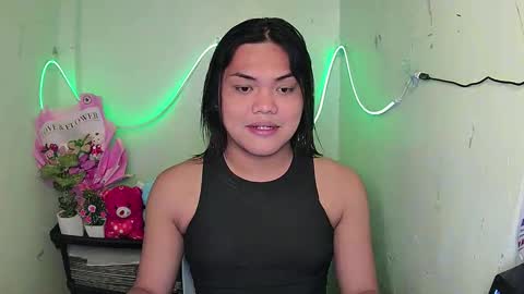 Snapshot of urhottie_bella chatting on 09/15/25, 09:15 urhottie_bella online show from 09/15/25, 09:15