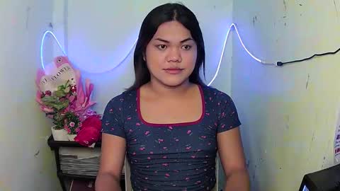 Snapshot of urhottie_bella chatting on 10/01/25, 04:07 urhottie_bella online show from 10/01/25, 04:07