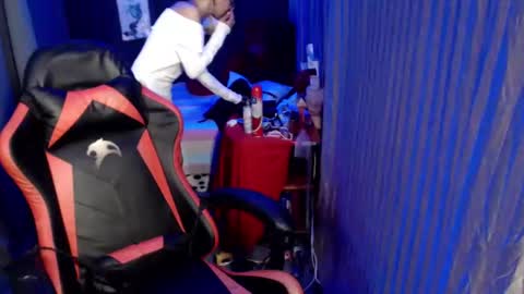 Snapshot of urlovelychinita chatting on 01/11/25, 01:06 urlovelychinita online show from 01/11/25, 01:06