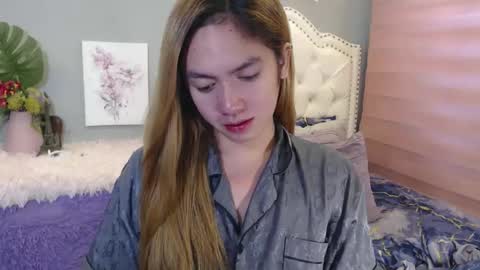 Snapshot of urlovelypinayxxx chatting on 03/14/26, 03:12 MIYA online show from 03/14/26, 03:12