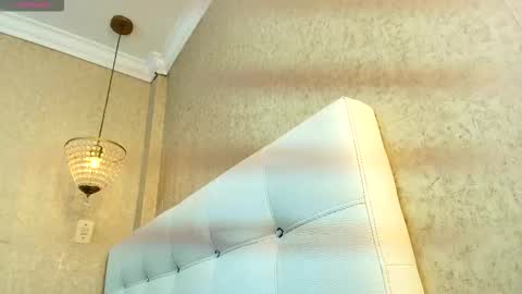 Love online show from 11/05/25, 10:43