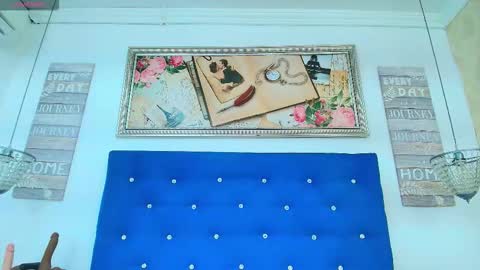 Love online show from 11/18/25, 10:25