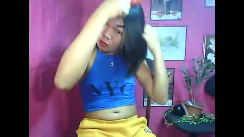 Snapshot of urluckyfuck123 chatting on 10/14/25, 02:23 Jasmin online show from 10/14/25, 02:23