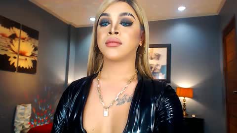 UrMajestyTyra online show from 02/22/25, 07:01