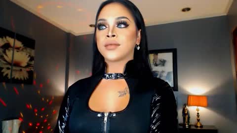 UrMajestyTyra online show from 09/17/25, 02:13