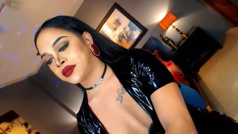 UrMajestyTyra online show from 11/23/25, 01:38