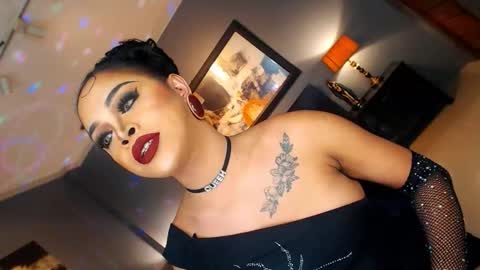 UrMajestyTyra online show from 11/25/25, 02:00