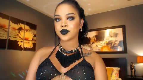 UrMajestyTyra online show from 05/01/26, 01:54