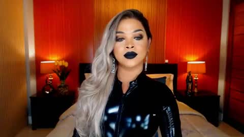 UrMajestyTyra online show from 06/17/26, 01:41