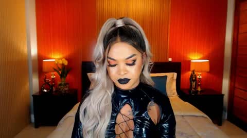 UrMajestyTyra online show from 06/20/26, 01:52