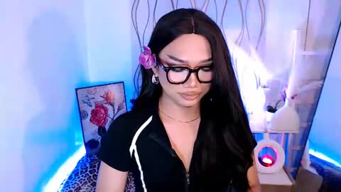 Snapshot of urmistress_69 chatting on 07/23/26, 03:43 urmistress_69 online show from 07/23/26, 03:43
