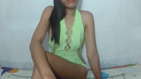 Snapshot of urmorenasexygirl4u chatting on 04/22/26, 12:57 It me SHELLA online show from 04/22/26, 12:57
