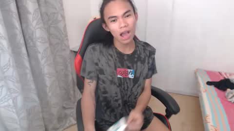 Snapshot of urnaughtysexy_alina chatting on 09/19/25, 10:05 Your sexy alina online show from 09/19/25, 10:05