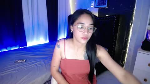 Snapshot of urpetit_soflexx chatting on 05/06/26, 08:30 urpetit_soflexx online show from 05/06/26, 08:30