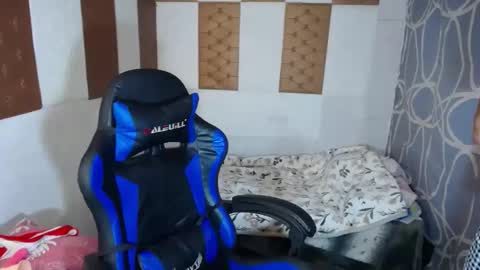 urpinay_cassy online show from 02/18/25, 09:43