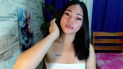 Snapshot of urpinay_girl01 chatting on 06/16/26, 01:19 Ms Ayesha online show from 06/16/26, 01:19