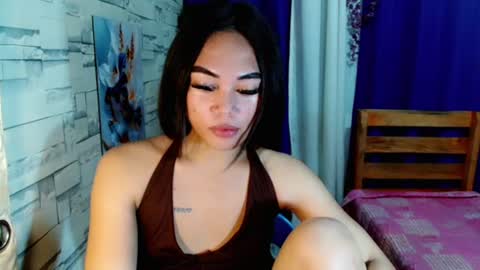 Snapshot of urpinay_girl01 chatting on 07/10/26, 07:27 Ms Ayesha online show from 07/10/26, 07:27