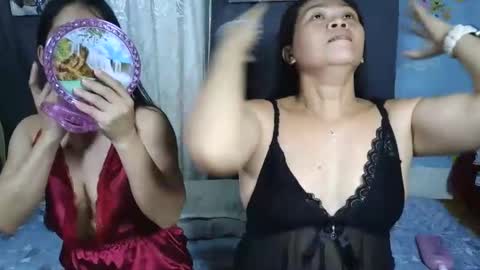 urpinay_singlemother online show from 12/19/25, 11:28