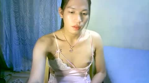 Snapshot of urpinaylovelyjuliaxxx chatting on 12/15/24, 03:53 queen julia not into CHEAPGUY online show from 12/15/24, 03:53