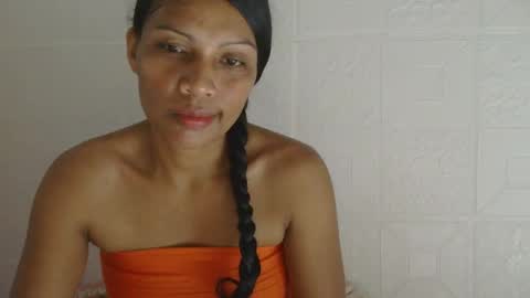 Snapshot of urpinaymorena chatting on 02/14/25, 12:03 Aleah online show from 02/14/25, 12:03