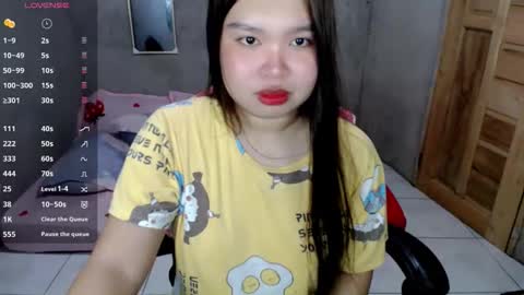 Snapshot of urpinayslutxxx chatting on 05/27/26, 03:42 Jane online show from 05/27/26, 03:42