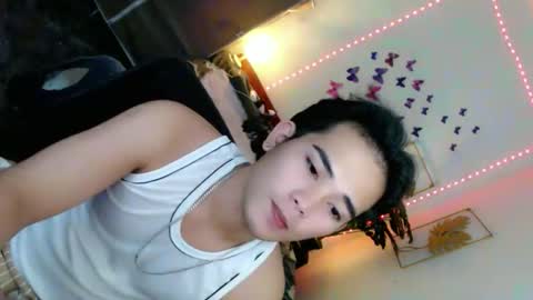 Snapshot of urpinoy_cummer chatting on 03/16/26, 01:37 urpinoy_cummer online show from 03/16/26, 01:37