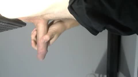 urpleasuretoy online show from 07/08/26, 12:37