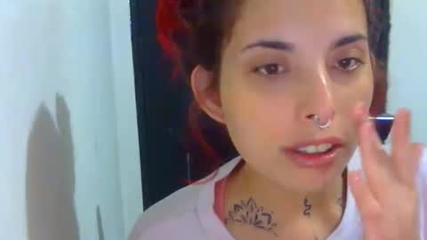 Aniie online show from 09/18/25, 07:49