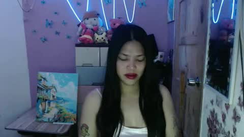Snapshot of urpreciouspinayxxx chatting on 04/03/26, 11:19 hi im kim online show from 04/03/26, 11:19