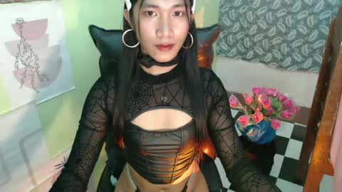 Snapshot of urprincessamara69 chatting on 01/06/25, 12:24 Amara online show from 01/06/25, 12:24