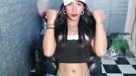 Snapshot of urprincessamara69 chatting on 03/10/25, 10:15 Amara online show from 03/10/25, 10:15