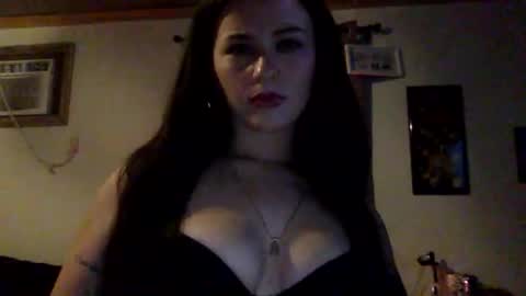 urrfavvsexyy online show from 12/19/25, 05:03