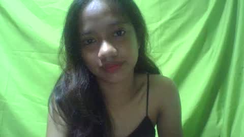 Snapshot of ursexydoll18 chatting on 01/10/25, 10:36 Darlyn room online show from 01/10/25, 10:36