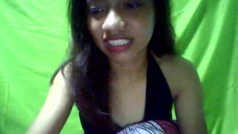 Snapshot of ursexydoll18 chatting on 01/11/25, 09:04 Darlyn room online show from 01/11/25, 09:04