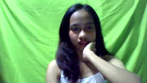 Snapshot of ursexydoll18 chatting on 01/13/25, 07:00 Darlyn room online show from 01/13/25, 07:00