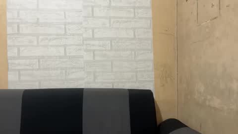 Snapshot of ursexypinayy chatting on 12/15/25, 02:10 ursexypinayy online show from 12/15/25, 02:10