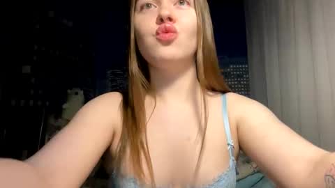 Hannah online show from 10/01/25, 10:16