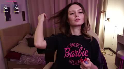 Snapshot of ursula_andresss chatting on 02/12/26, 01:11 Eva online show from 02/12/26, 01:11