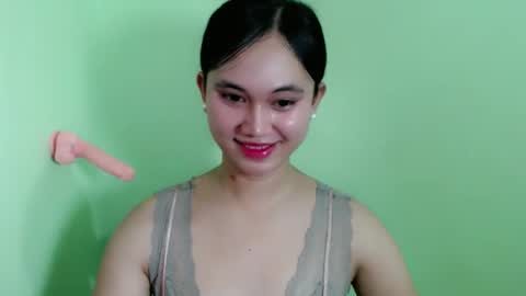 Snapshot of ursweet_athisa18 chatting on 03/08/26, 02:04 Athisa online show from 03/08/26, 02:04