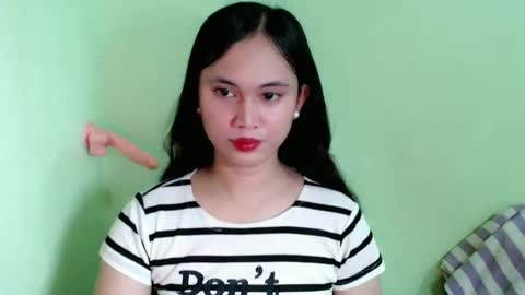 Snapshot of ursweet_athisa18 chatting on 04/10/26, 02:22 Athisa online show from 04/10/26, 02:22