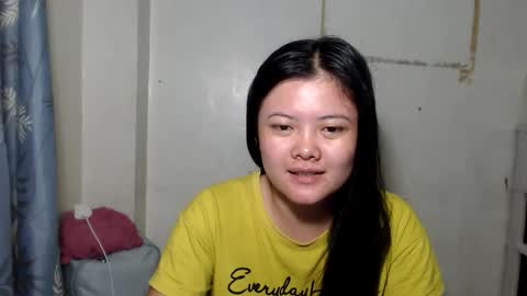 Snapshot of ursweet_lynie chatting on 05/12/26, 07:27 ursweet_lynie online show from 05/12/26, 07:27
