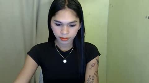 ursweet_zeviixx online show from 12/04/25, 08:34